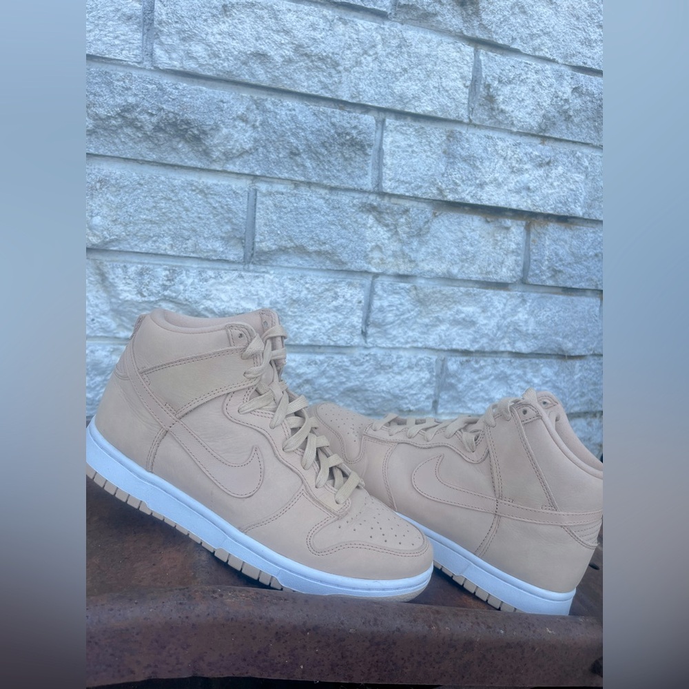 Nike Dunk High Premium
Women's Shoes size 8.5. Worn twice.